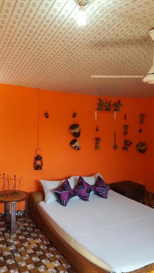 Hotel Golden Lilies Kokrobite Exterior foto