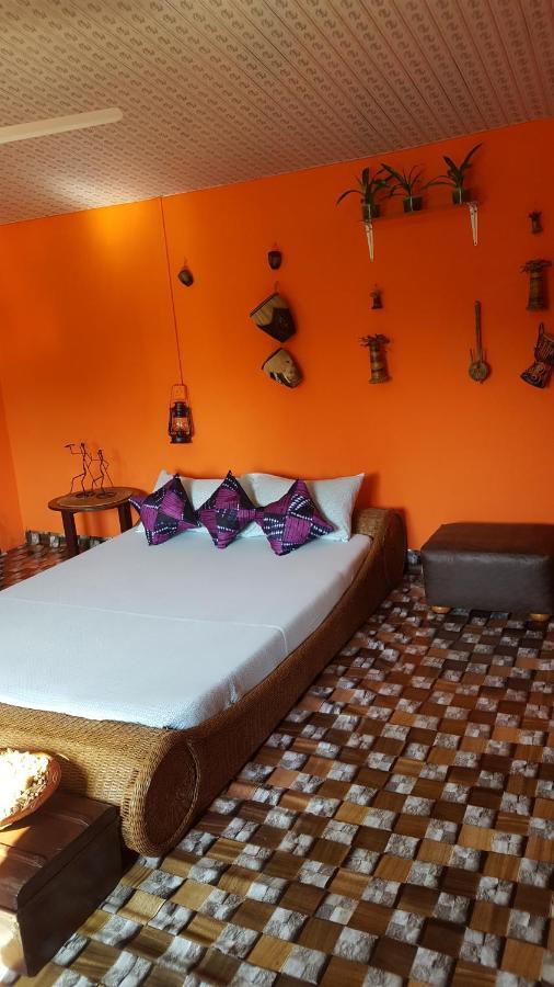 Hotel Golden Lilies Kokrobite Exterior foto